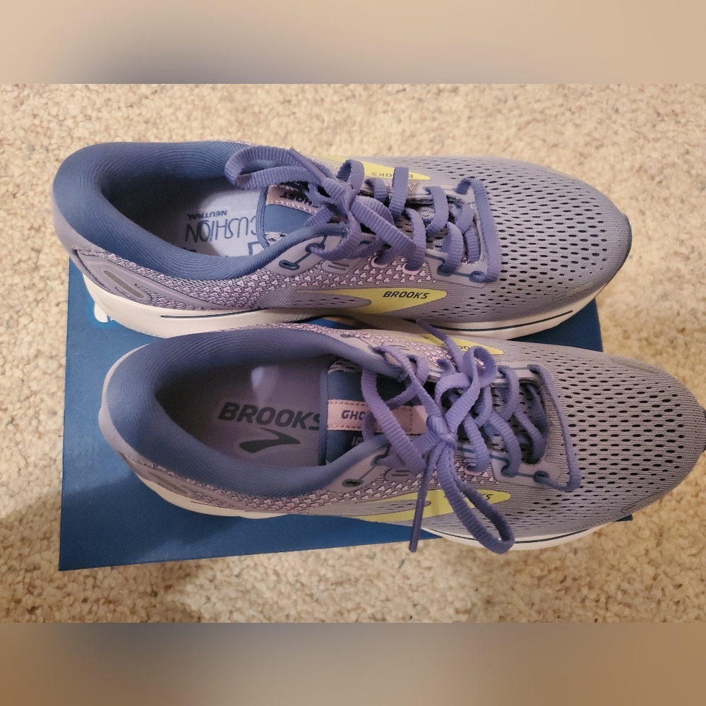 Brooks Ghost 14 Women's size 9 running shoes